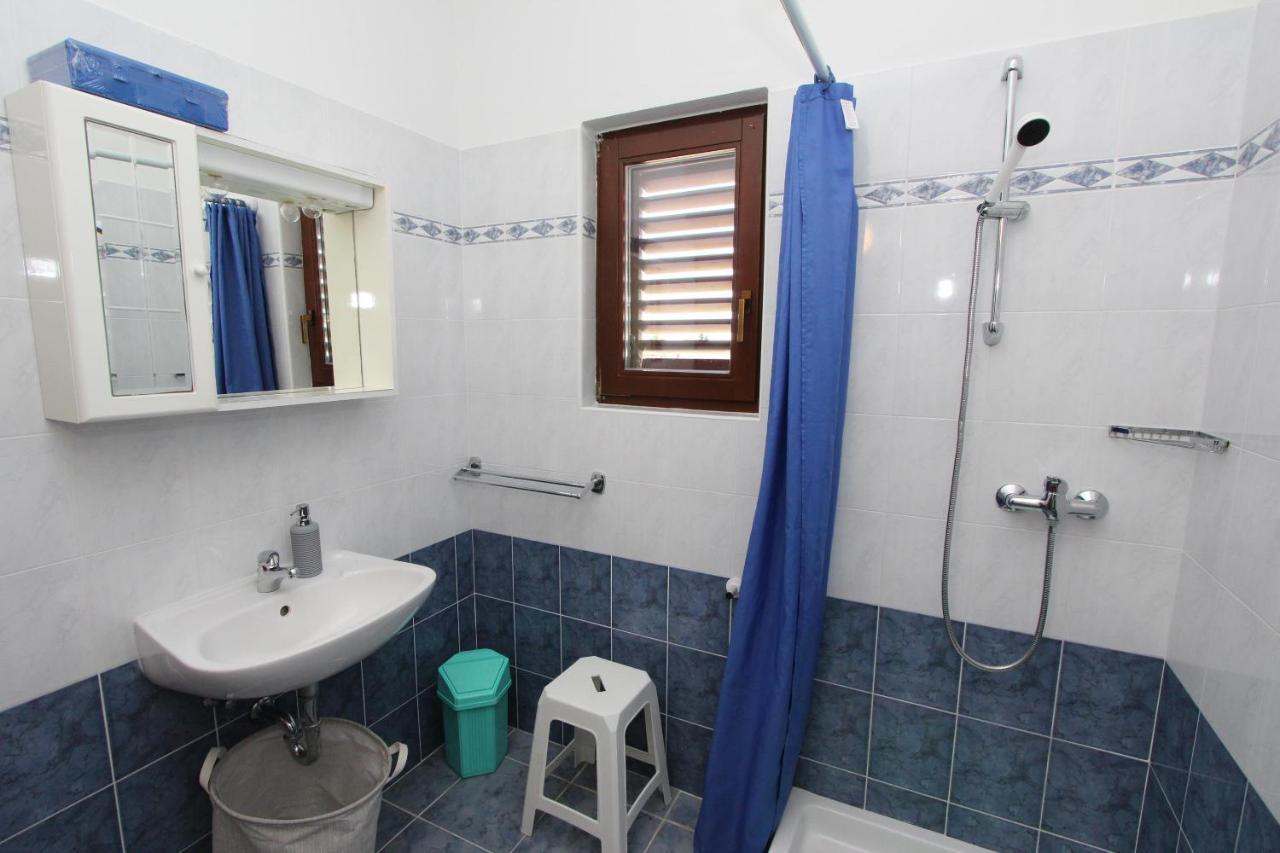 Rooms And Apartments Dino Rovigno Esterno foto