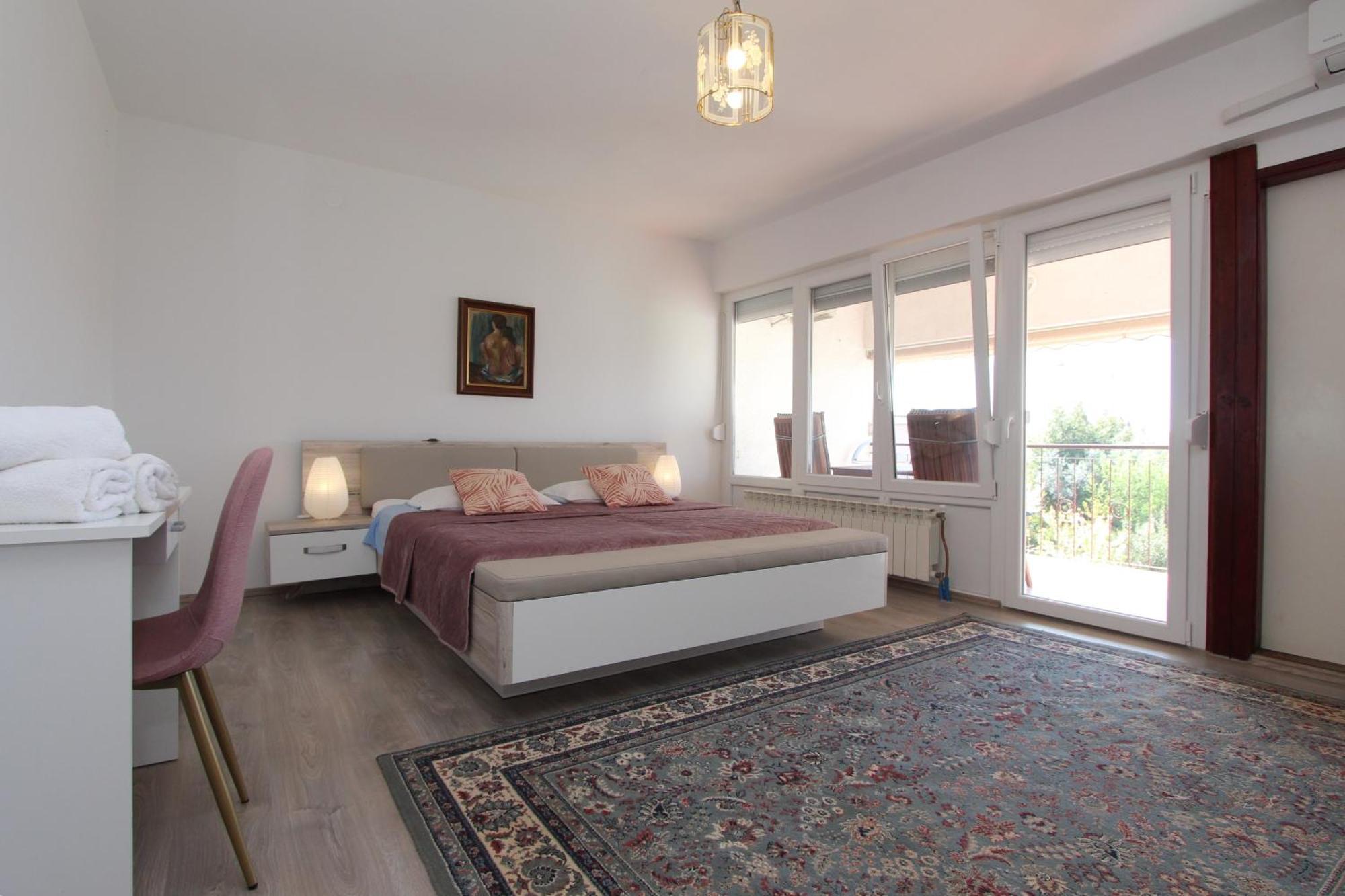 Rooms And Apartments Dino Rovigno Esterno foto