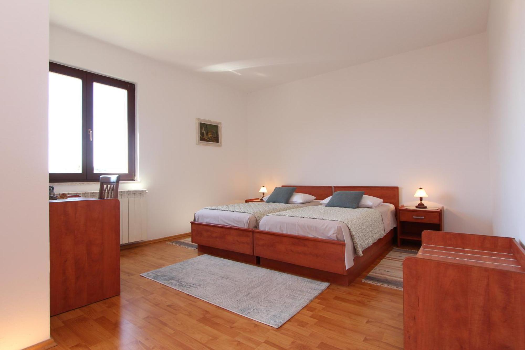 Rooms And Apartments Dino Rovigno Esterno foto